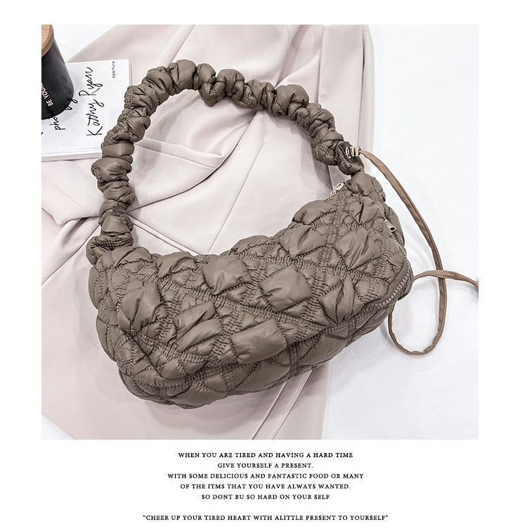 2023 New Korean Style Minority All-Match Cloud Pleated Underarm Bag Casual Dumpling Bag Shoulder Messenger Bag for Women