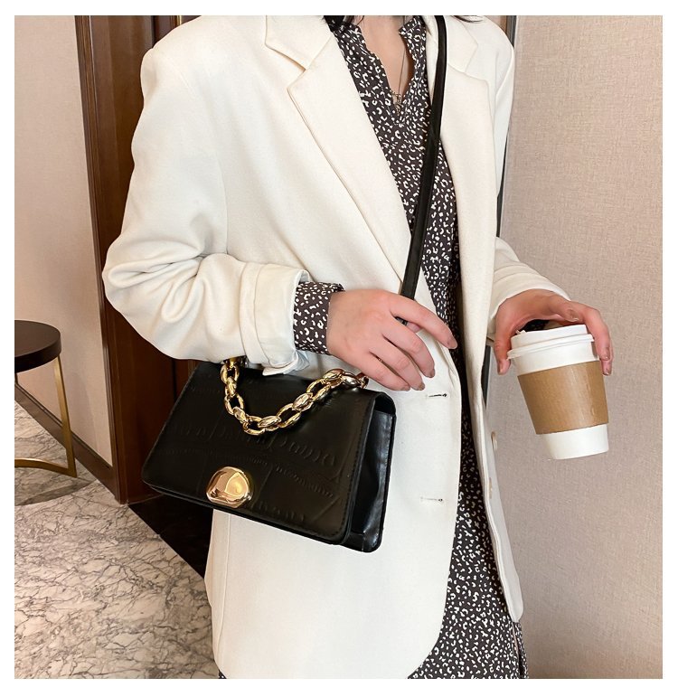 Women's Bag 2020 Autumn and Winter New Popular Net Red Small Square Bag Simple Fashionable Stylish Ins Shoulder Crossbody Chain Bag