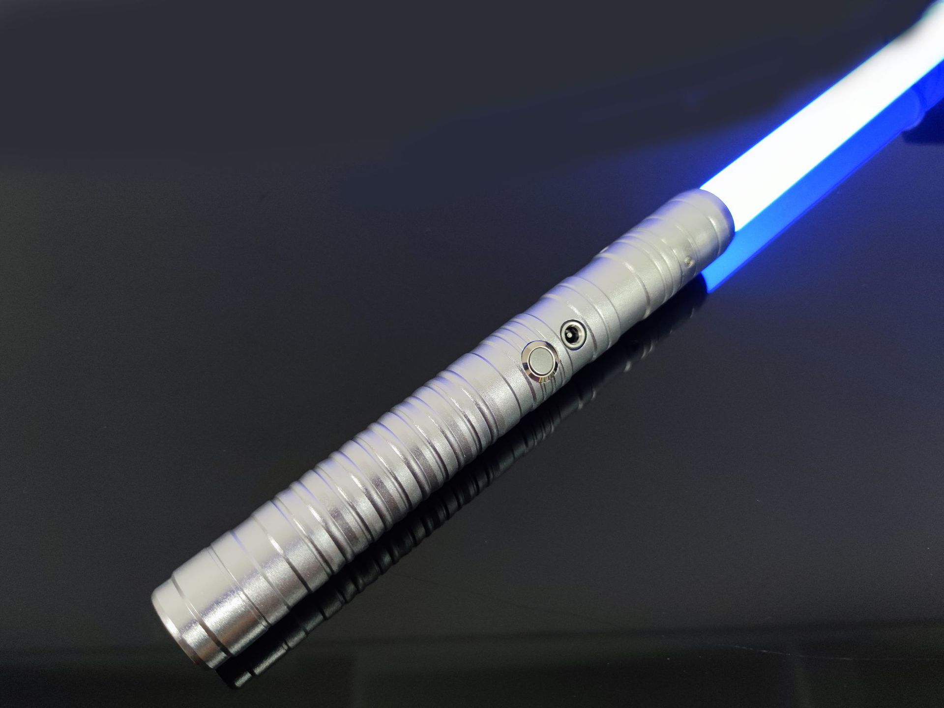 两只装金属光剑配连接器rgb角色扮演cosplay二合一激光剑发光道具