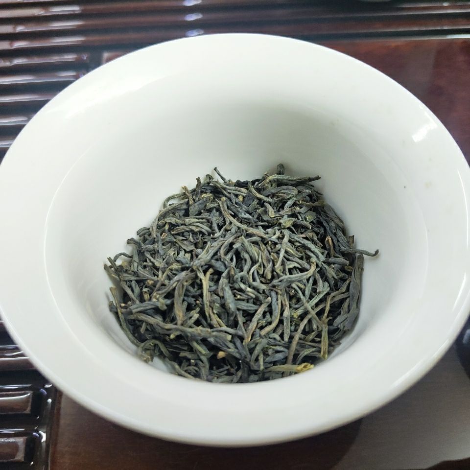 2020年特芽小条清远英德绿茶农家手工茶浓香散装英德白沙绿茶