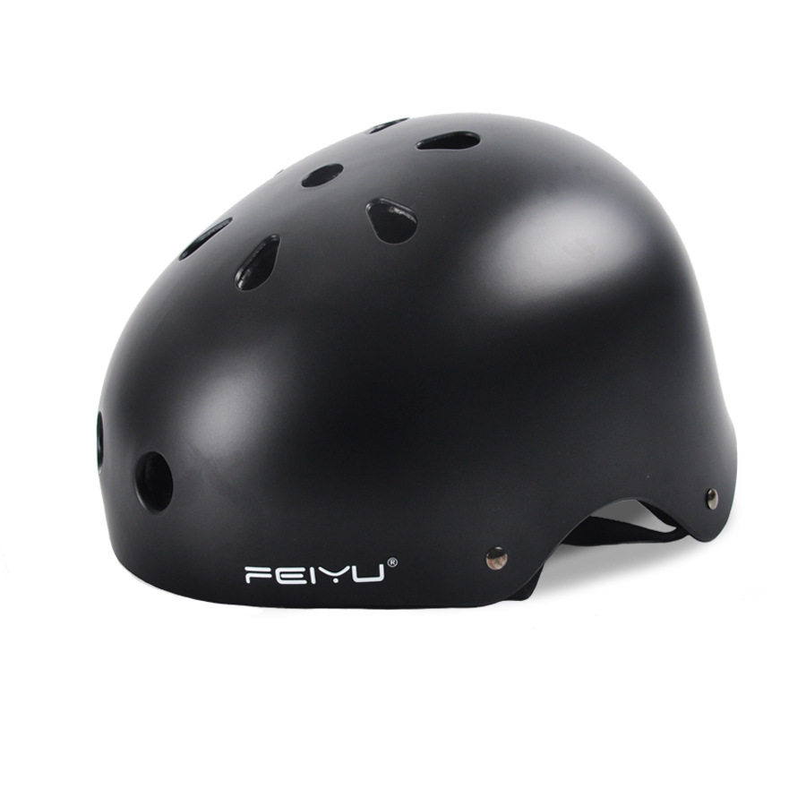 轮滑儿童头盔宝宝小轮车滑板自行车骑行装备婴幼儿帽男孩3岁