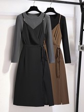 吊带连衣裙套装女秋季2023新款时尚遮肚抽皱系带裙子打底衫两件套