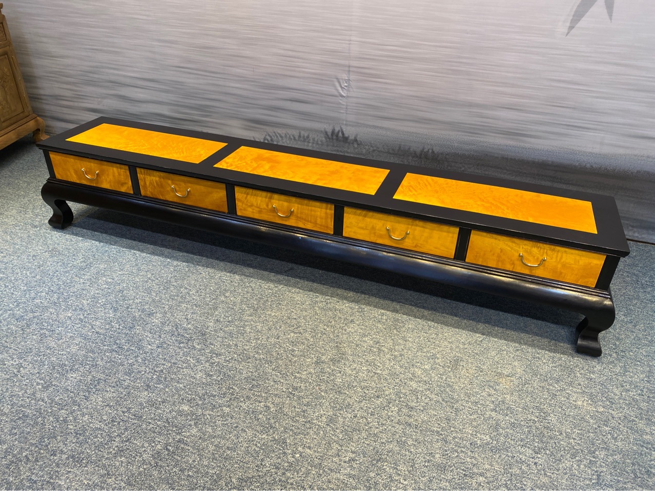 厂家直供金丝楠木家具黑包金电视柜