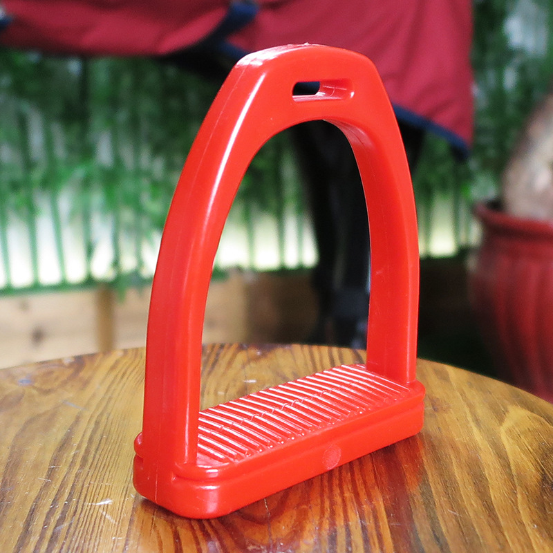 一体冲压塑料马镫.产品牢固.实惠,底部无橡胶垫.【st4105】