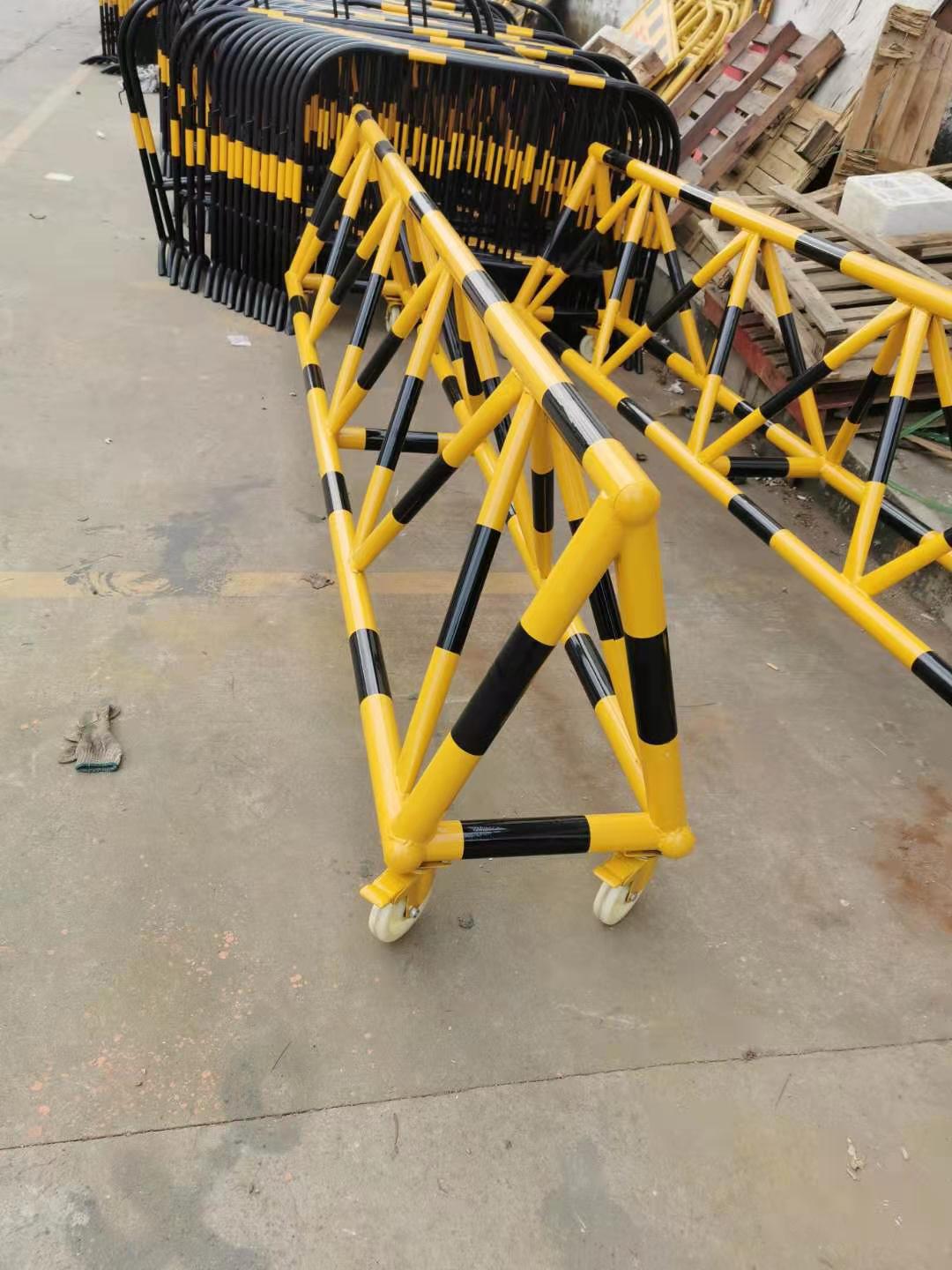 马路学校交通路障隔离栏