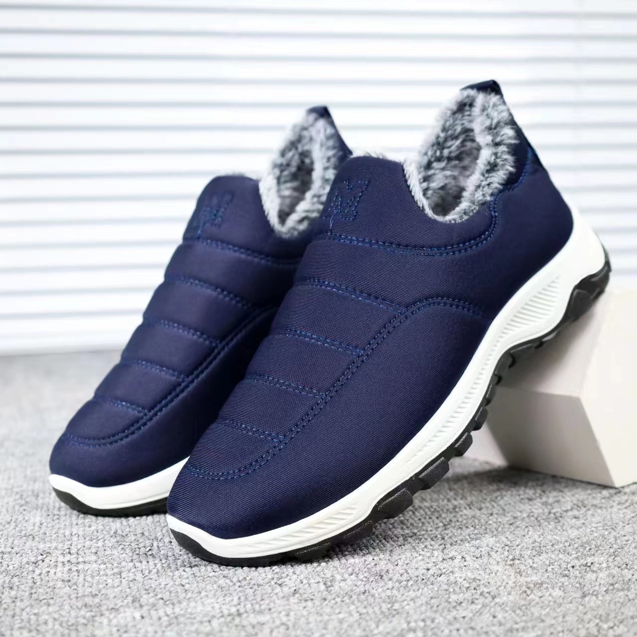 (Same Style for Men and Women) Factory Wholesale Old Beijing Men and Women Winter Cotton Shoes plus Velvet Thick Soft Soled Insulated Cotton-Padded Shoes