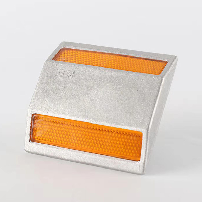 批发铸铝道钉道路交通警示灯双面反光减速路标全铝地埋灯反光标志