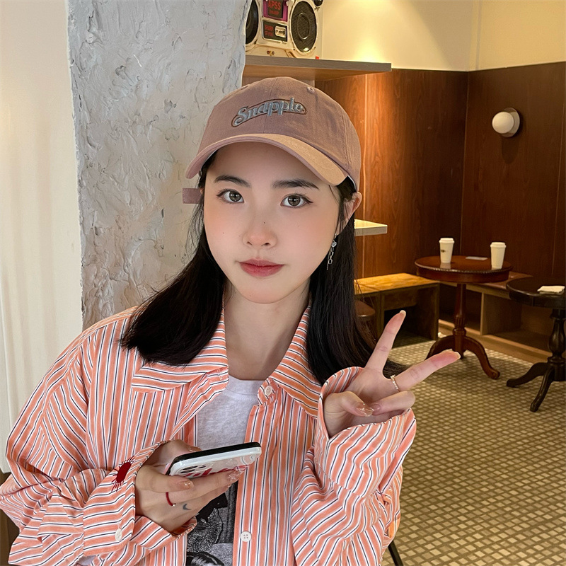A Korean-style Instagram trendy and versatile sun protection cap for women in spring and summer, a letter sun protection cap that shows off the face, and a small green baseball cap for men pic 7