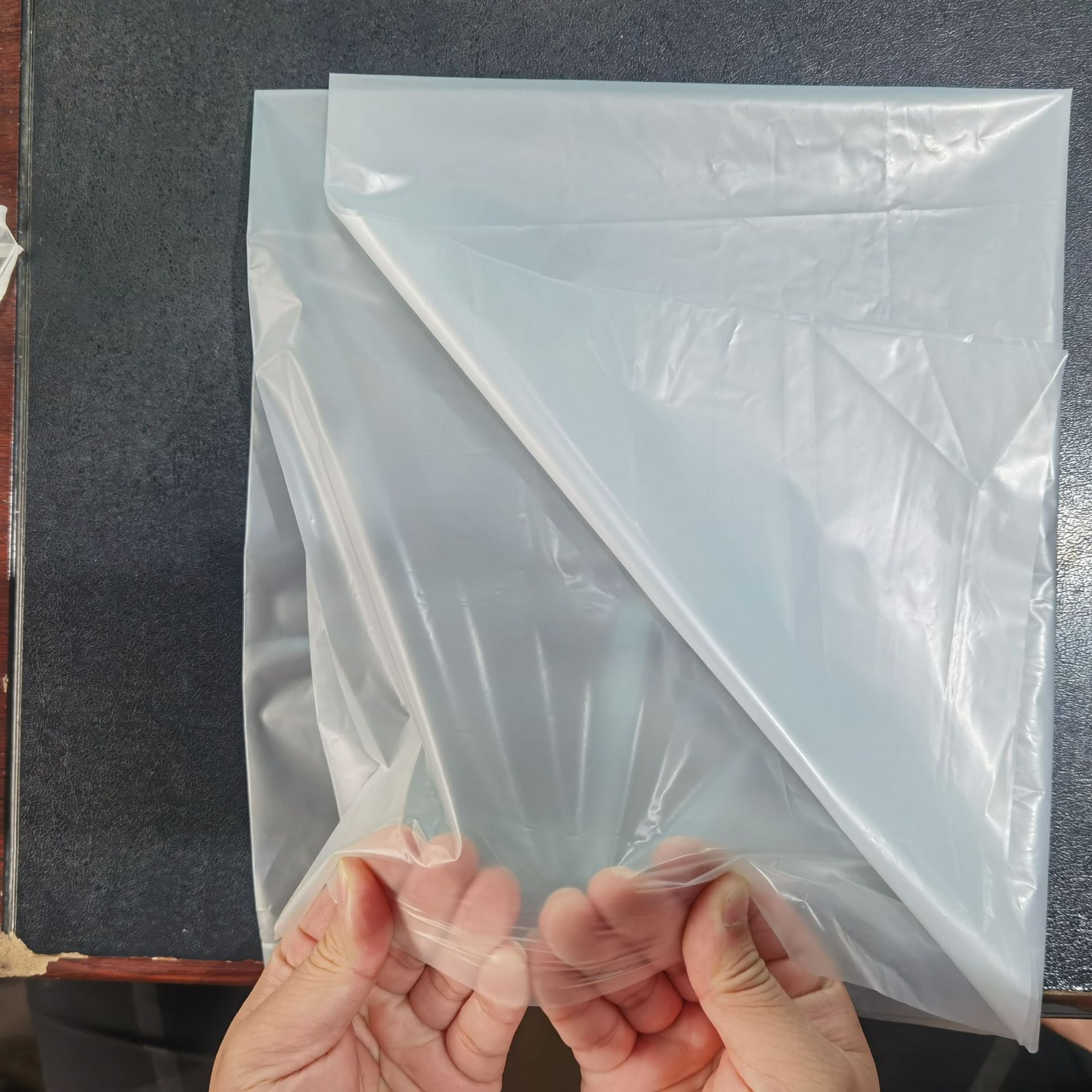 厂家低熔点投料袋 低熔点自动包装膜 橡胶用塑料袋化工用配料袋