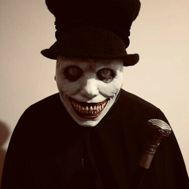 2021年独立站新款万圣节恐怖面具cos驱魔人微笑白脸白眼恶魔面具