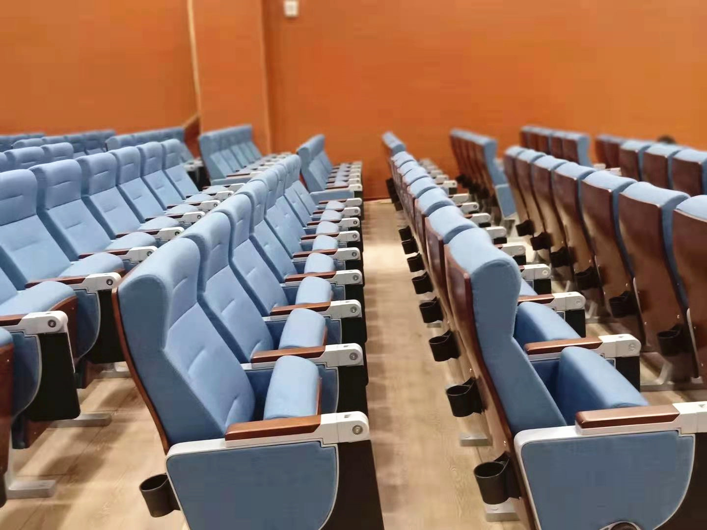 可折叠带写字板学校阶梯教室音乐厅报告厅大会议厅椅子礼堂椅排椅