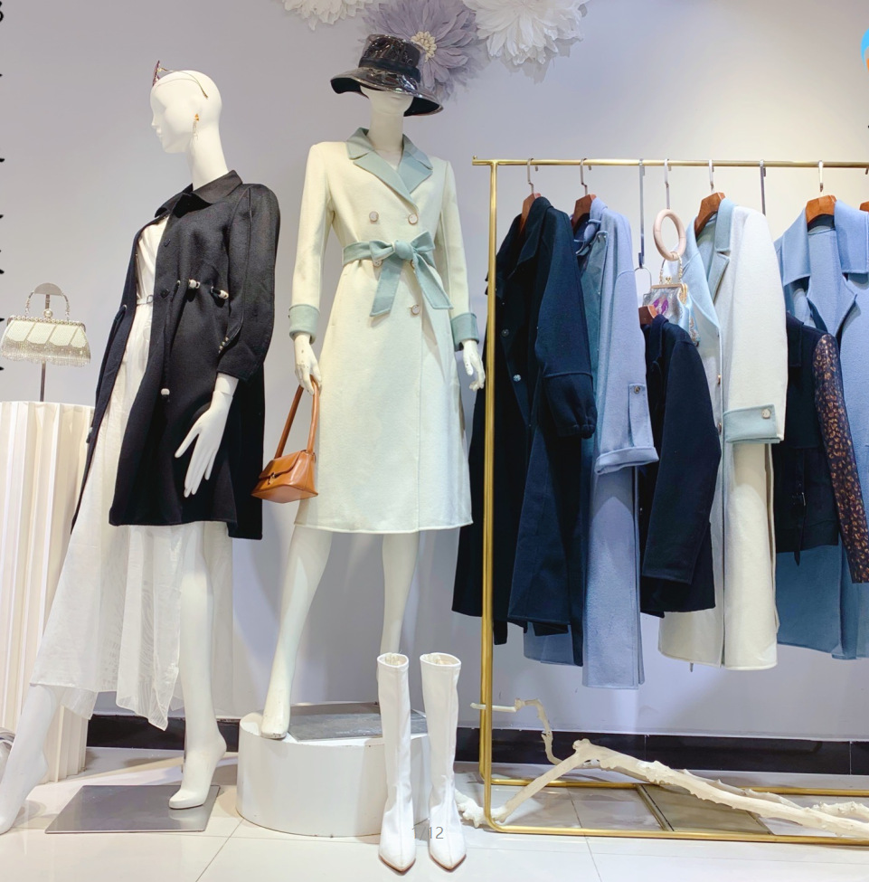 2成交6264件新作2022大牌撤柜杂款女装清仓品牌折扣女装尾货批发供应