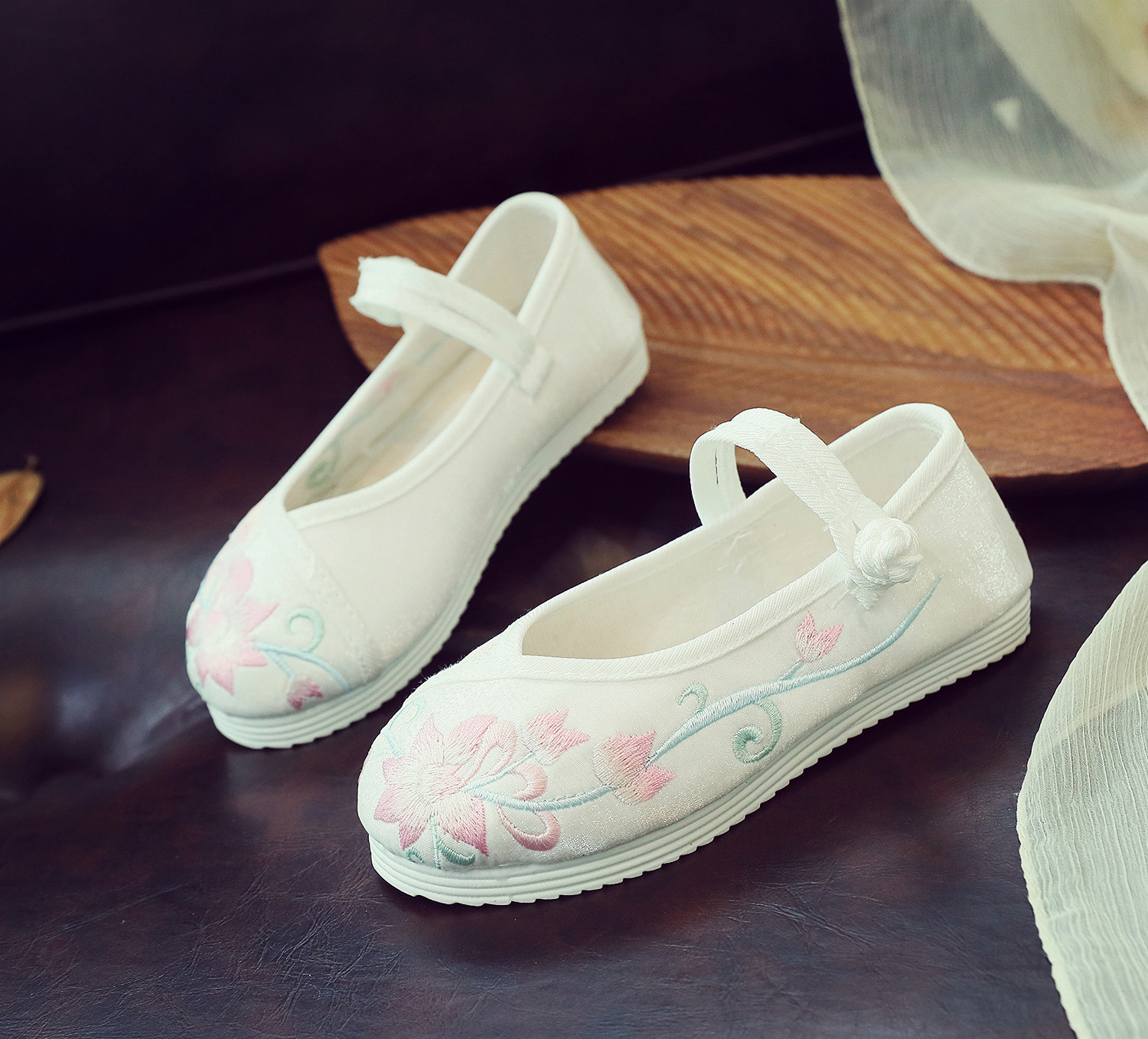 瑞香 儿童汉服鞋女童绣花鞋老北京布鞋宝宝唐装中国风舞蹈鞋子女