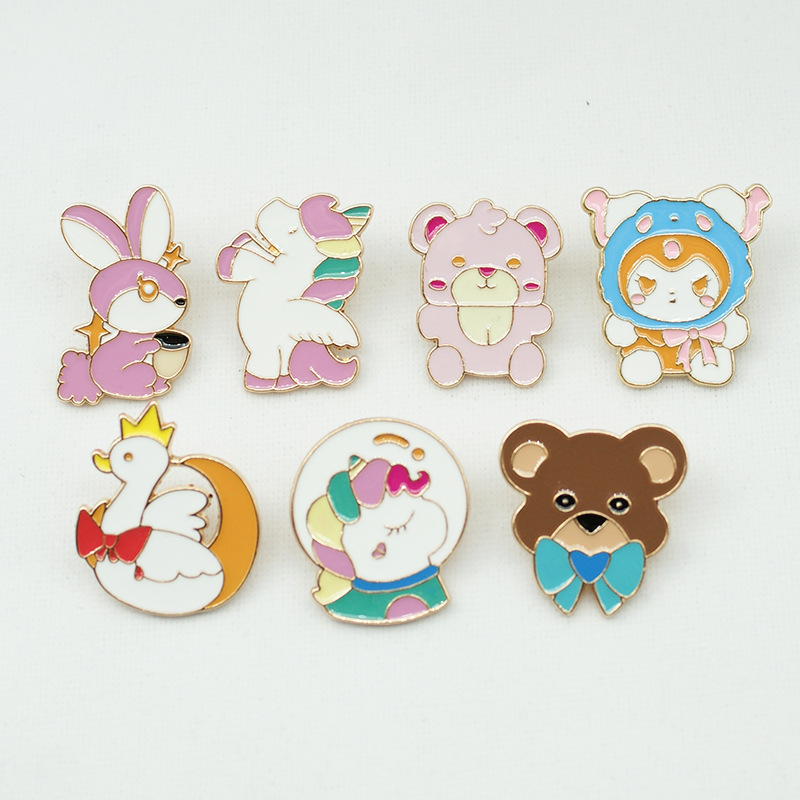 japanese cute cartoon brooch bear badge badge alloy jewelry bunny clothes bag accessories wholesale