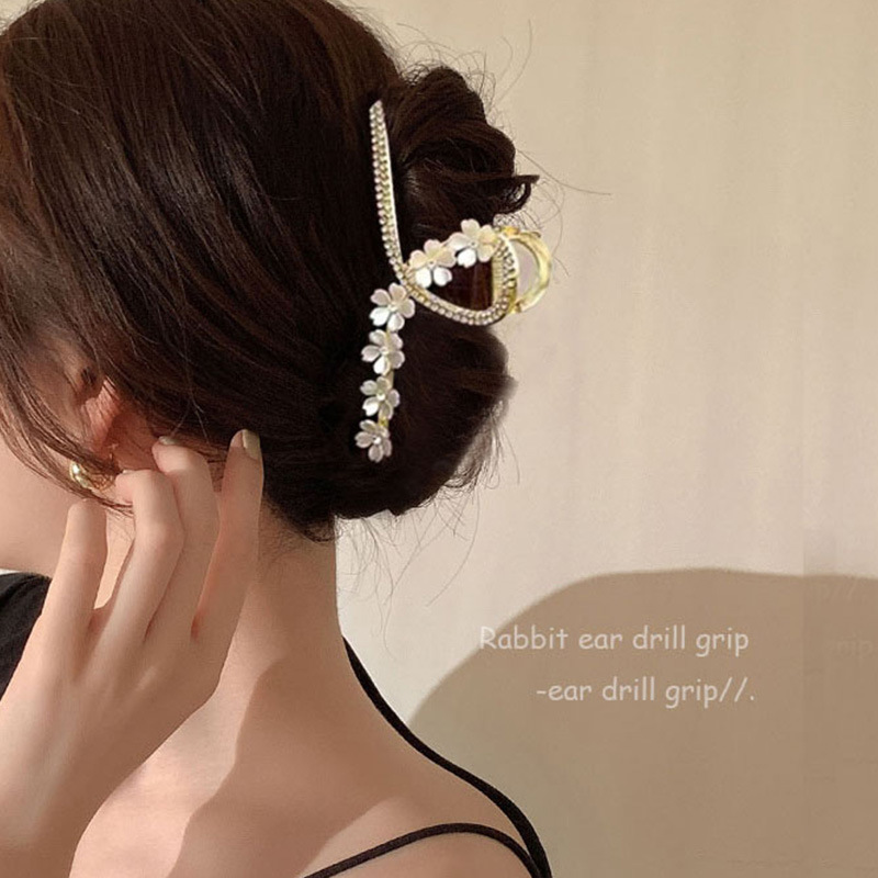 Instafamous Metal Grip Women's Large Shark Clip Hairware Light Luxury Pearl Barrettes Back Head Elegant Hair Pin Hair Accessories