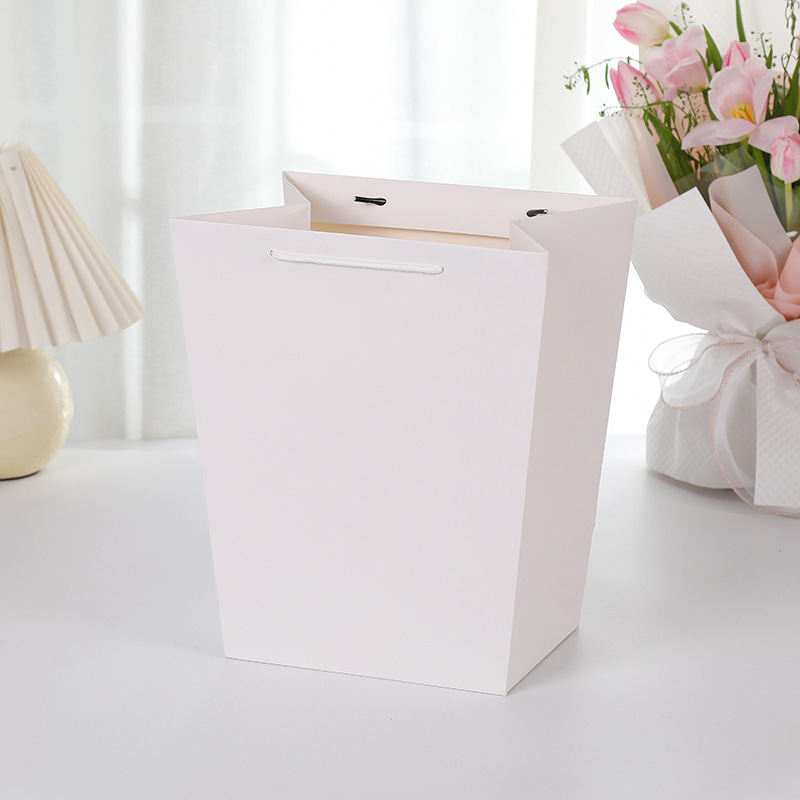 520 Mother's Day Window Flower Bag Flower Shop Transparent Gift Bag Valentine's Day Flowers Trapezoidal Packaging Handbag White