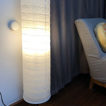 北欧日式创意个性暖色纸落地灯北欧简约现代书房灯饰卧室客厅立灯