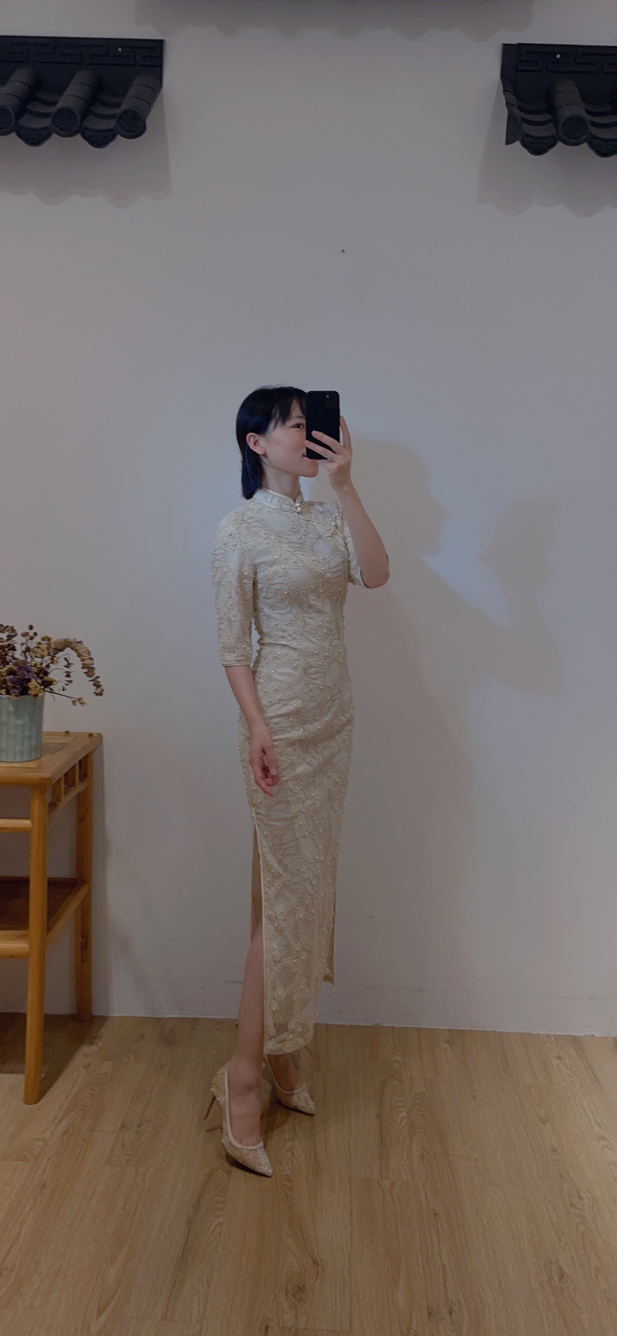 司藤同款 厂家直销金色亮片独立钉珠股线立体刺绣花朵带花边旗袍