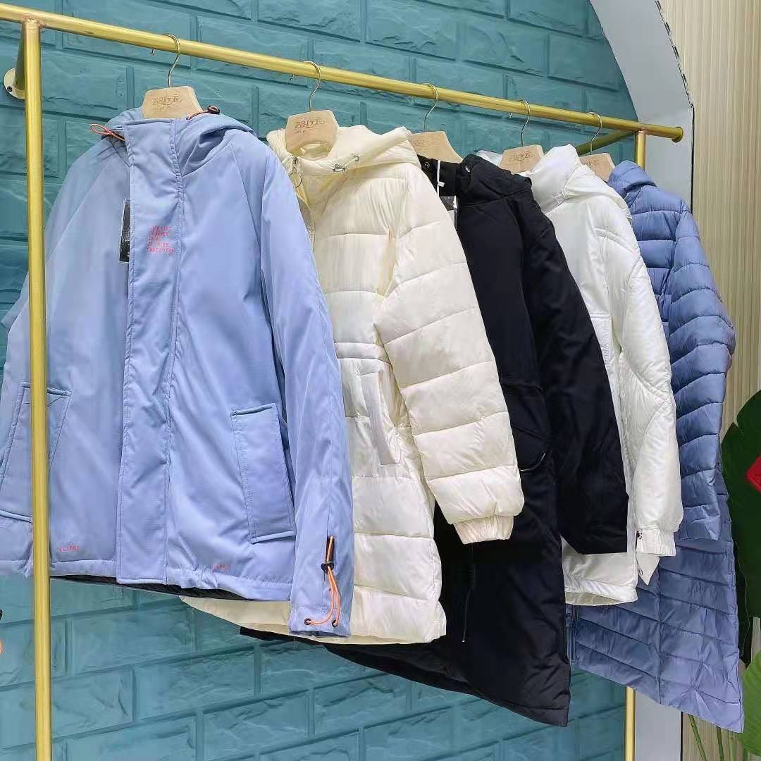 依子秀防寒棉服品牌清仓处理外贸尾货库存服装女装大码棉服批发
