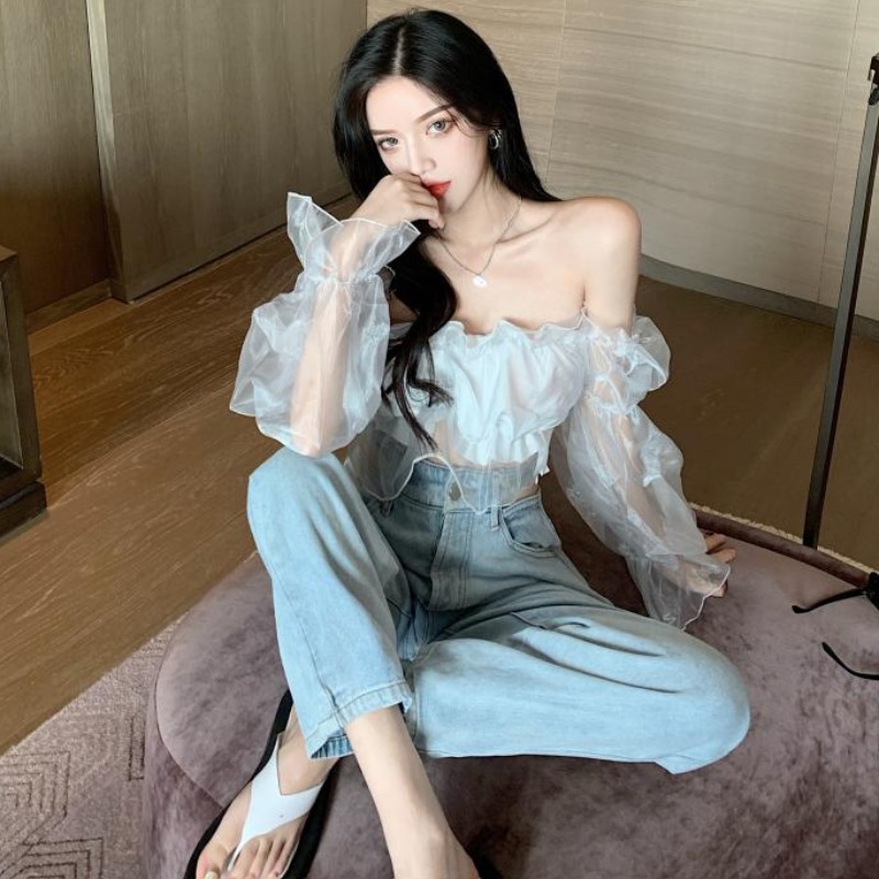 2021年新款春夏季女装时尚气质网纱裹胸小衫露肩泡泡袖白色上衣潮