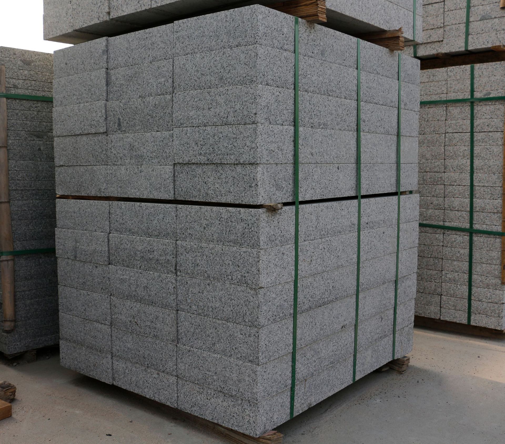 浪淘沙路沿石 花岗岩雪花浪路侧石 幻彩麻石地铺砖 海浪花 浪淘沙