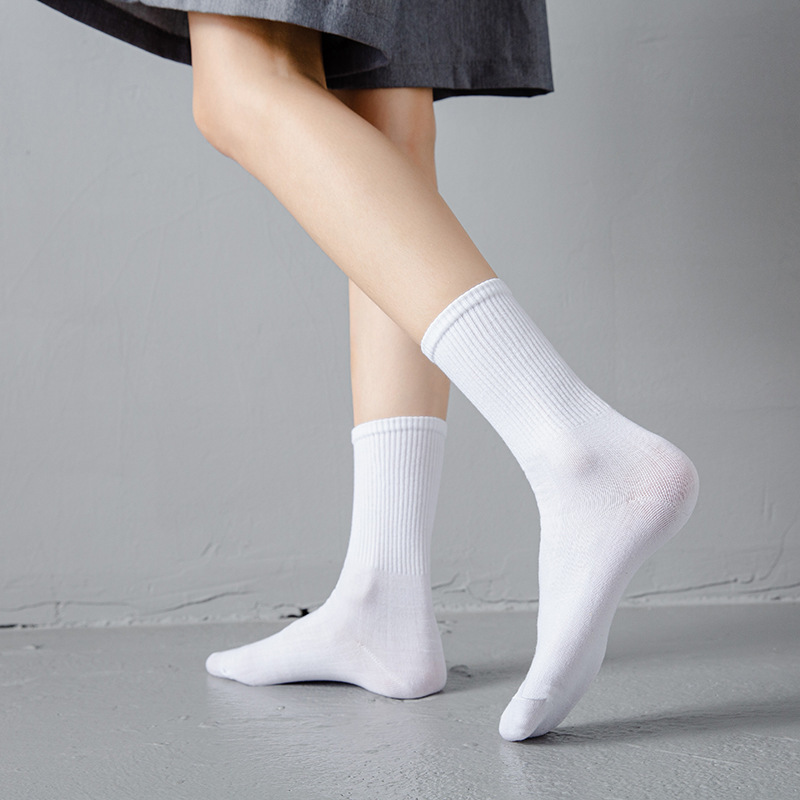 Women's Socks Autumn and Winter Mid-Calf Length Socks Women's Sports Long Socks Japanese Ins Trendy Solid Color Bunching Socks Couple Stockings Men