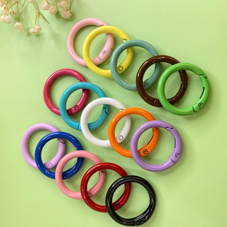 Candy Color Paint Spring Fastener Alloy Circlips round Hanging Buckle Bag Keychain Accessories