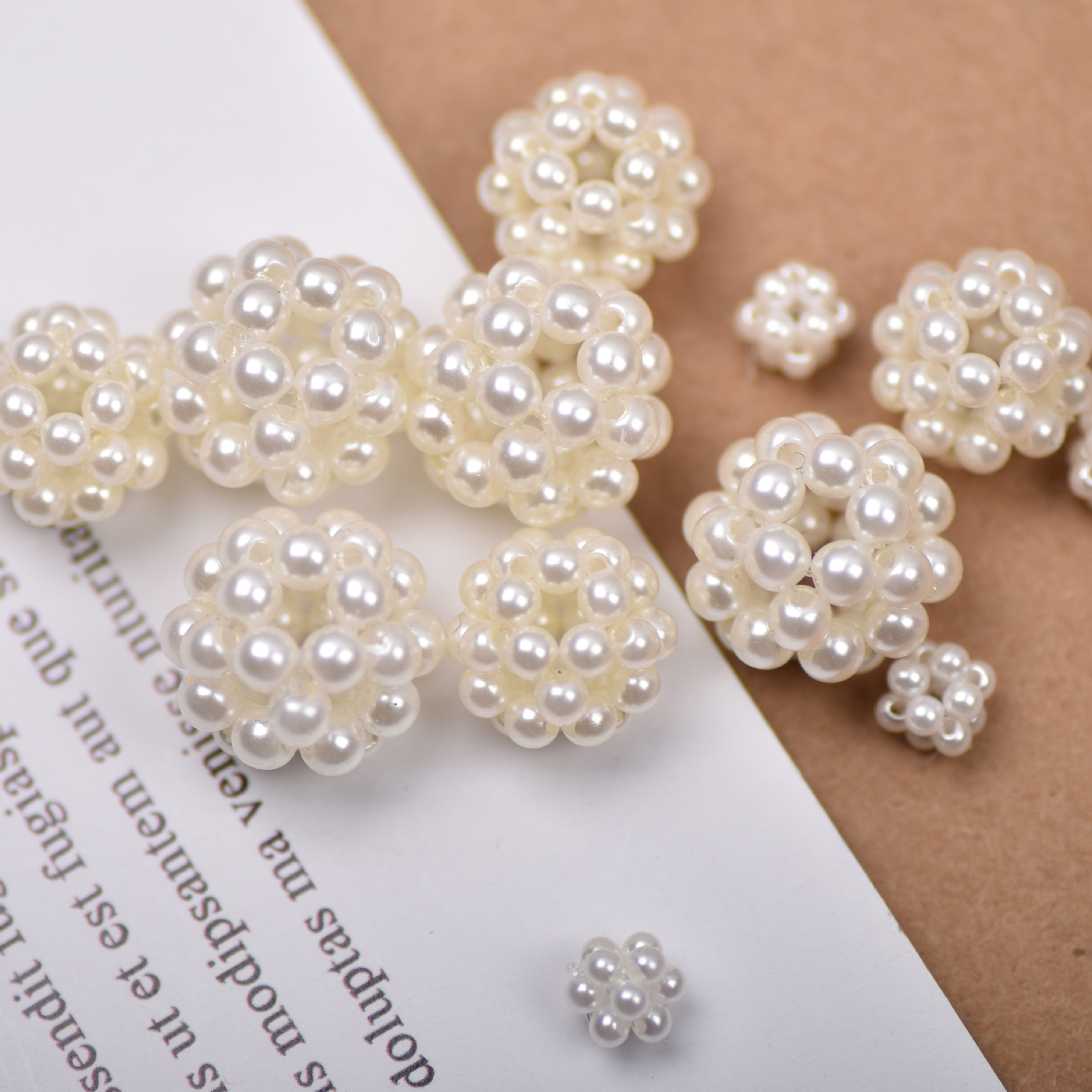 手工串珠编织仿珍珠球球箱包束口里袋装饰球婚庆新娘结婚饰品配饰