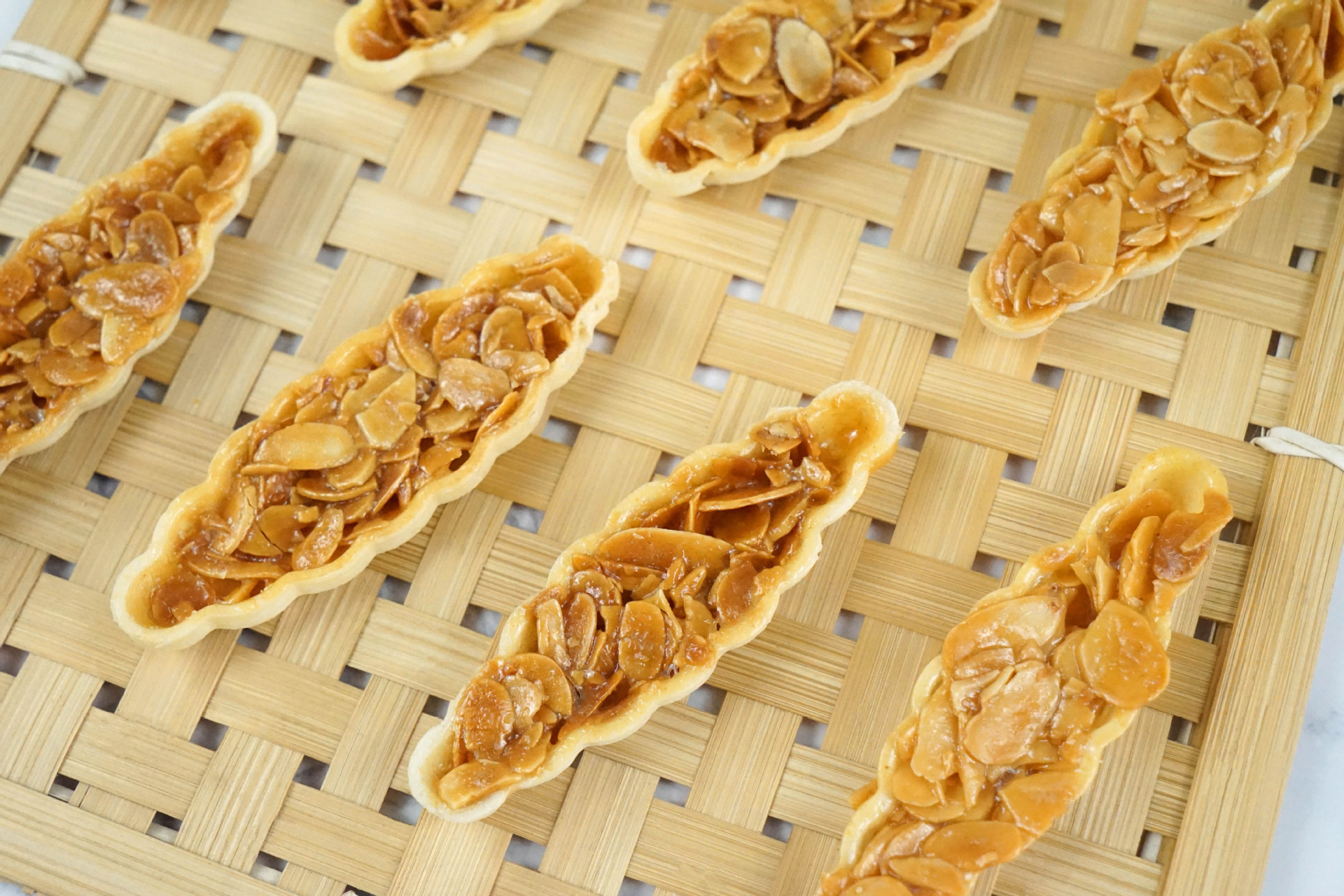 烘焙店热销 手工小船酥花生仁小叶酥坚果薄脆酥船型日式薄脆饼干