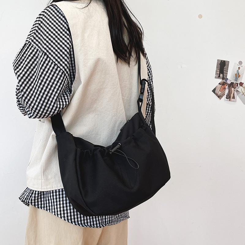 2021 New Japanese Ins Simple All-Match Casual Solid Color Nylon Drawstring Girl Student Shoulder Bag Messenger Bag