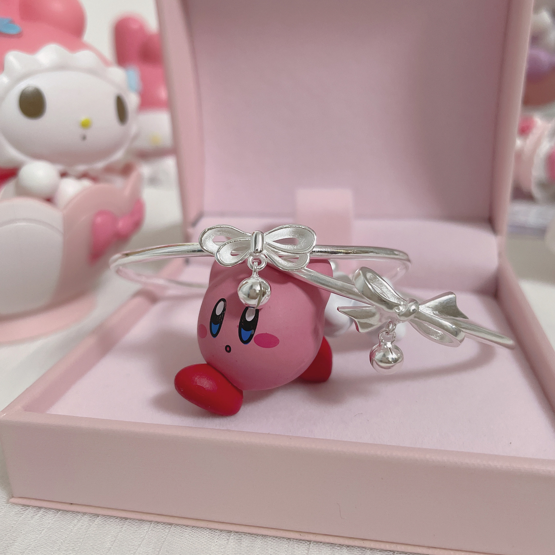 网红新款蝴蝶结铃铛手镯女简约高级在逃公主手环可爱少女小清新