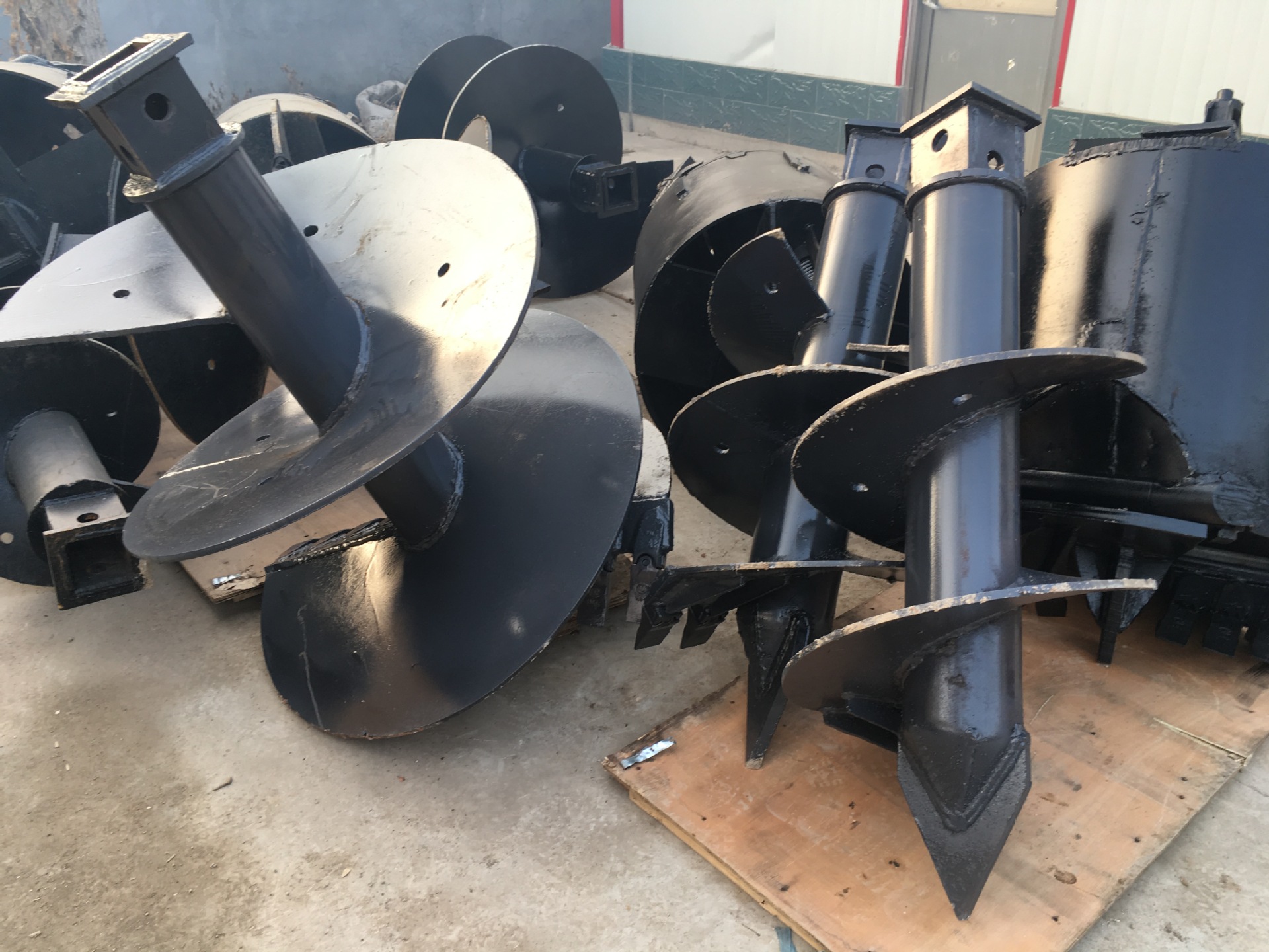 长螺旋叶片 螺旋钻杆l加工螺旋钻机 旋挖钻机 履带长螺旋钻机钻头