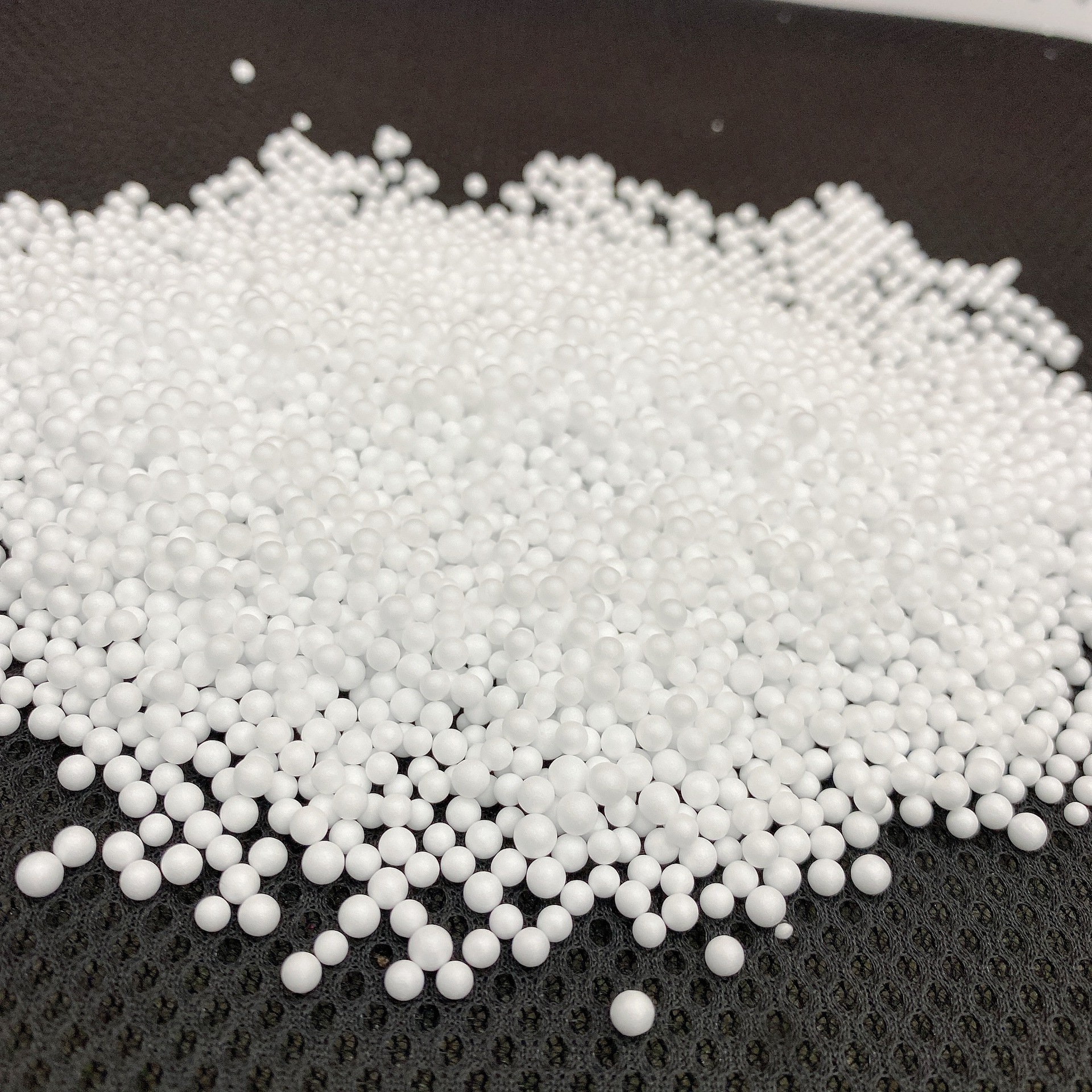 泡沫颗粒3-5mm 聚苯乙烯发泡粒子 eps保丽龙懒人沙发旅行枕填充物
