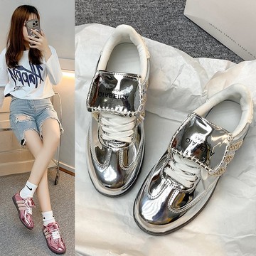 2024春秋新款平底明星同款液态银休闲单鞋百搭系带德训时尚女鞋