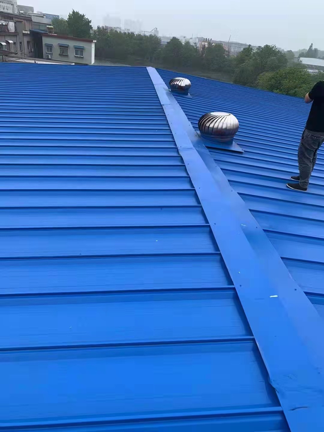 胜虹彩钢瓦翻新专用漆防水胶厂房屋顶改色水性漆防锈耐磨亮光面漆