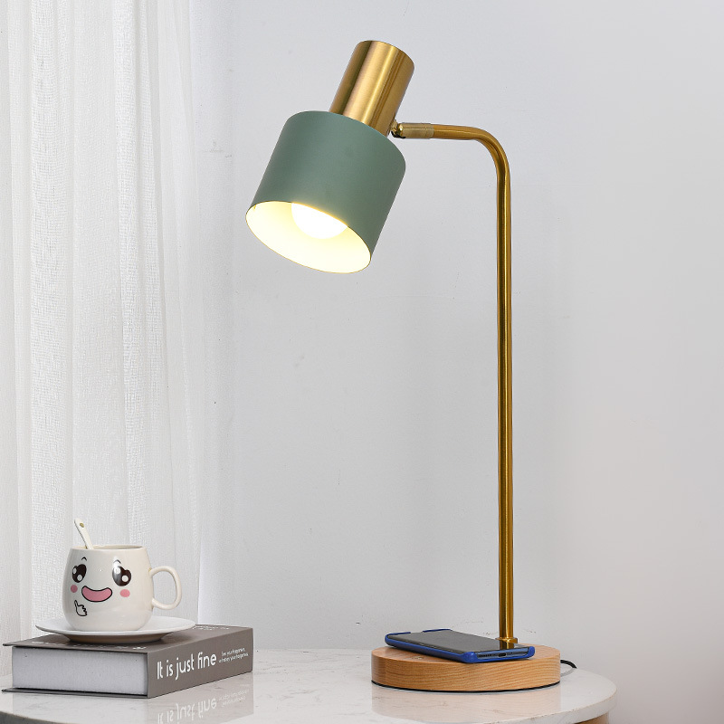 无线充电台灯充手机 北欧简约轻奢后现代床头灯 充插两用阅读书桌