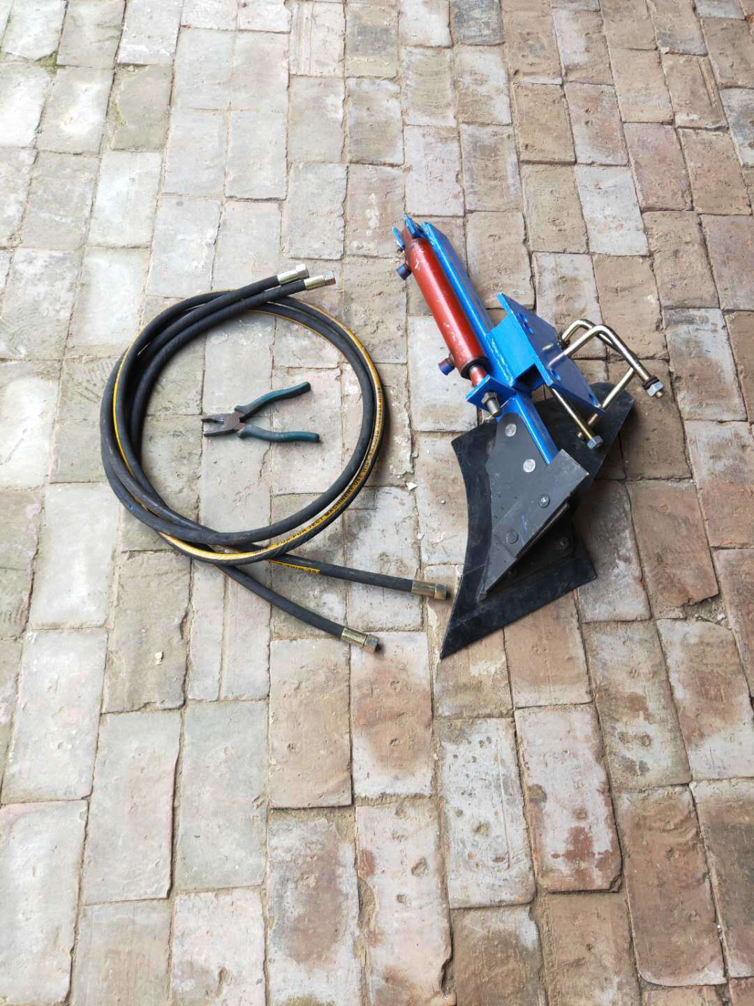 旋耕机翻转犁扶背犁撇土器打埂器起垄器连云港南昌豪丰拖拉机通用