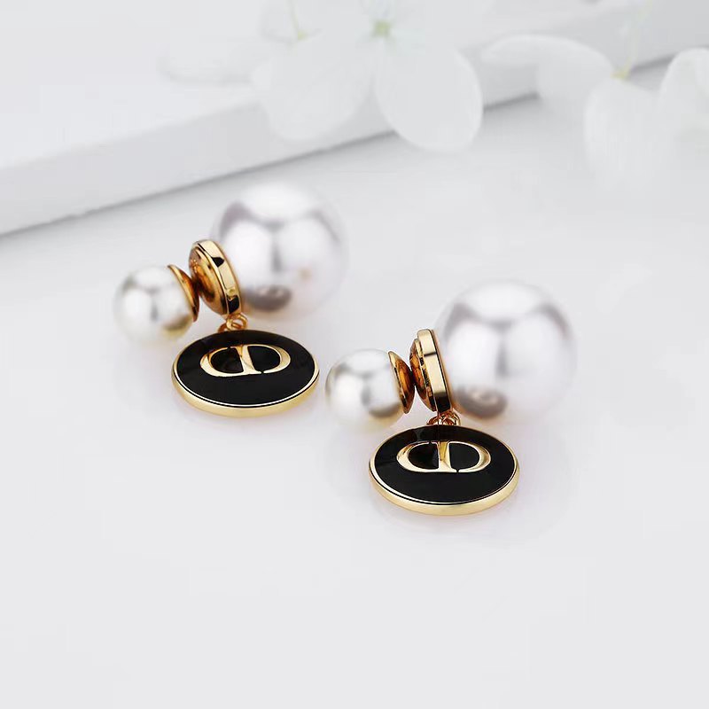 迪家/d家新品珍珠黑色cd耳饰时尚耳环女港风小众甜美星星耳钉批发
