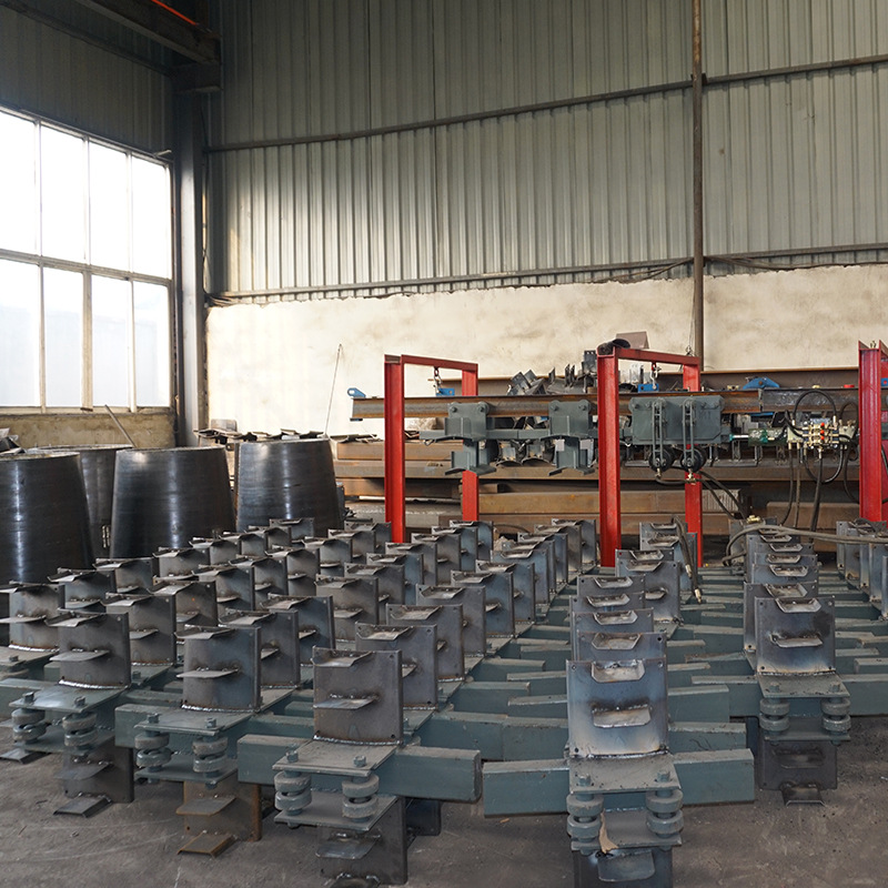 乌海煤矿使用电缆输送单轨吊 综采面输送机配件 轨道液压油缸