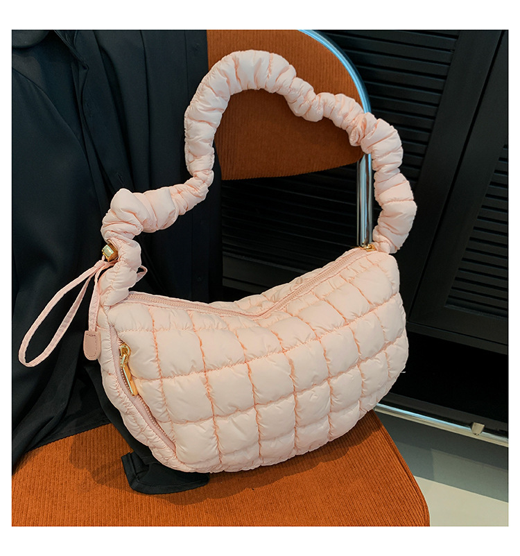Women's Cotton-Padded Bag Underarm Bag Casual Cool Shoulder Bag Trendy Western Style Shoulder Bag Pleated Dumpling Bag Commuter Bag