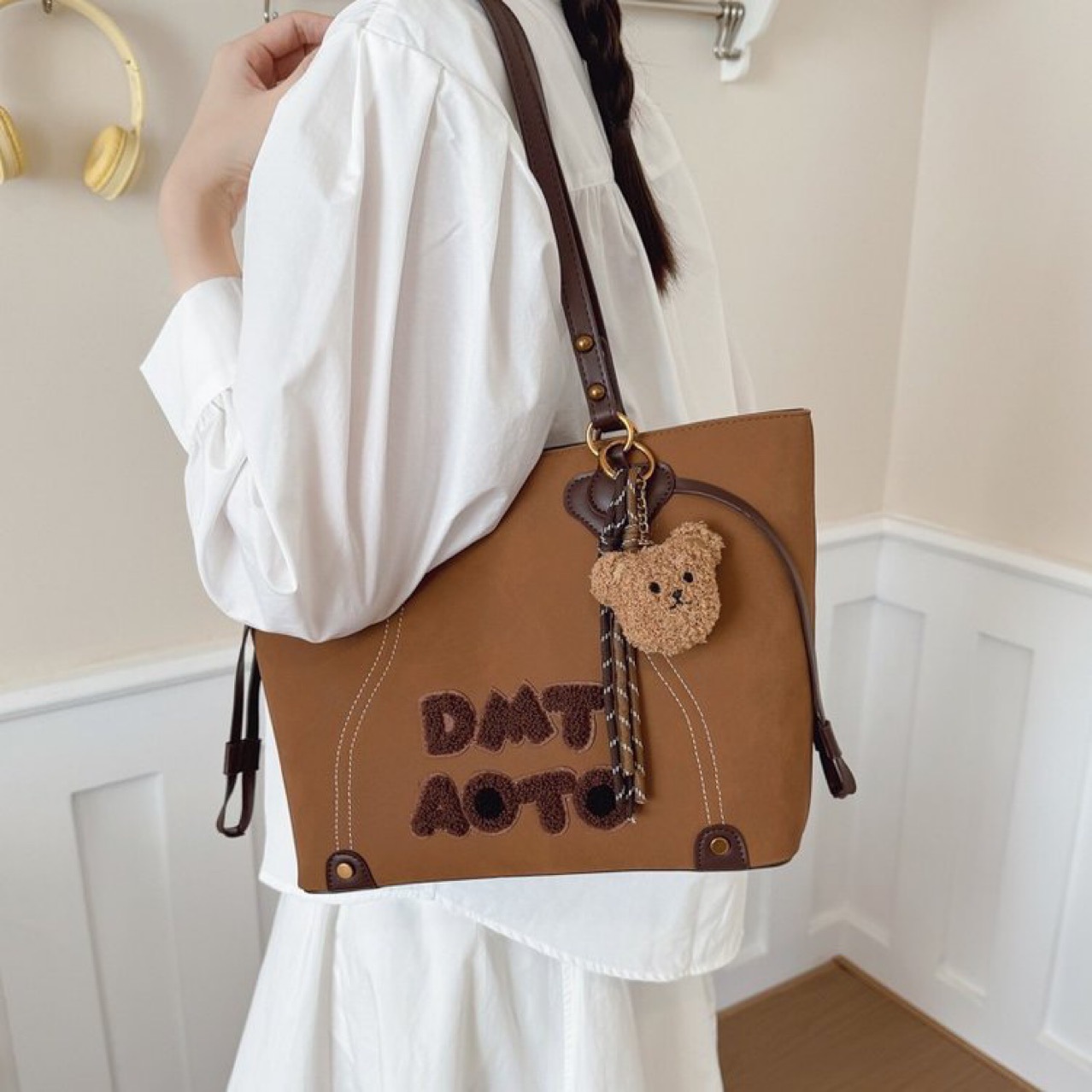 复古字母通勤腋下包包女2025新款时尚高级感托特包大容量单肩包