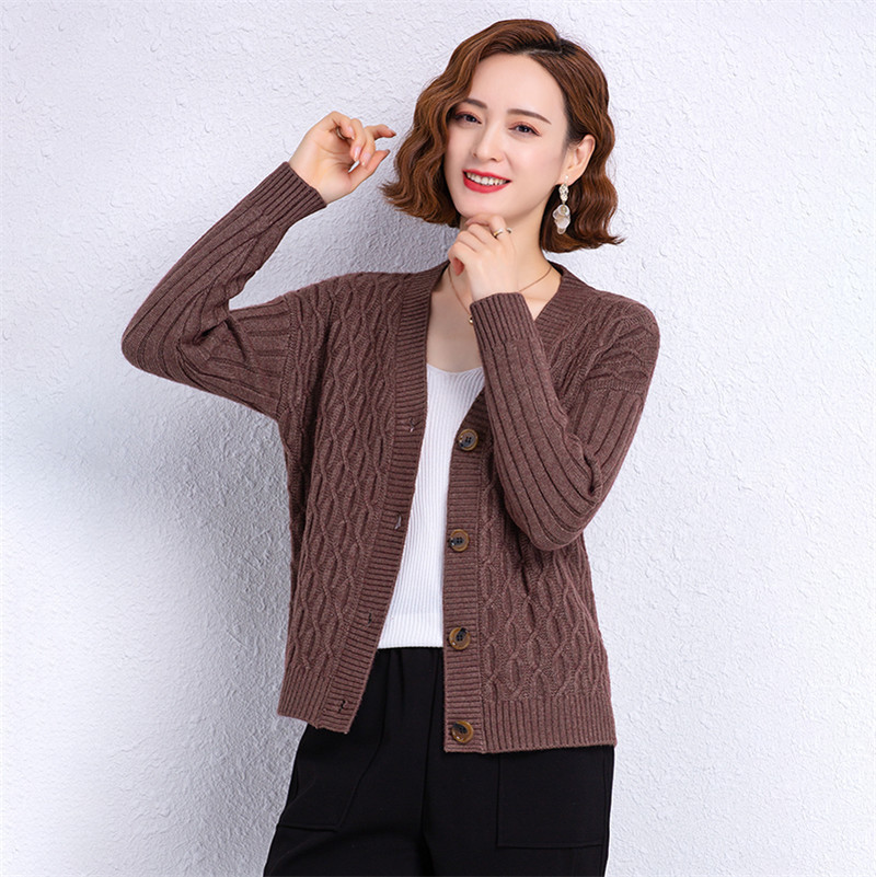 2021秋冬华哥弟情羊毛针织衫女士显瘦潮流毛衣羊绒开衫短外套上衣