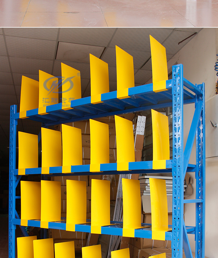 源头厂家可定制中型卡扣式货架分隔板铁架子隔离板电商服装分隔片