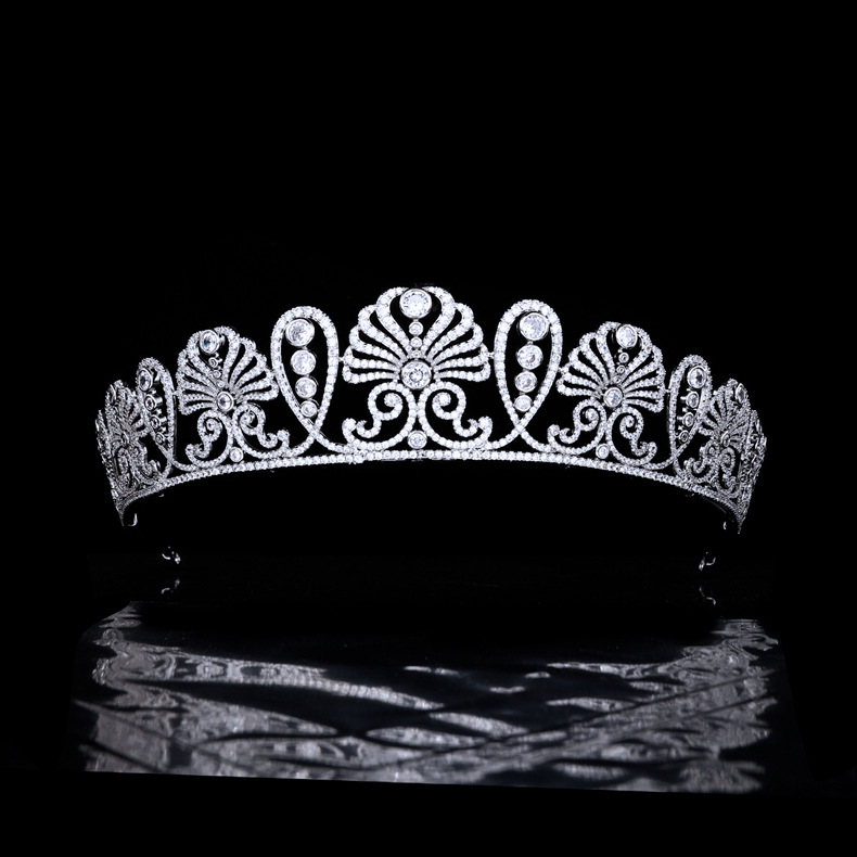 日本皇室美智子皇后王冠花瓣婚礼头饰新娘结婚菊花锆石皇冠配饰