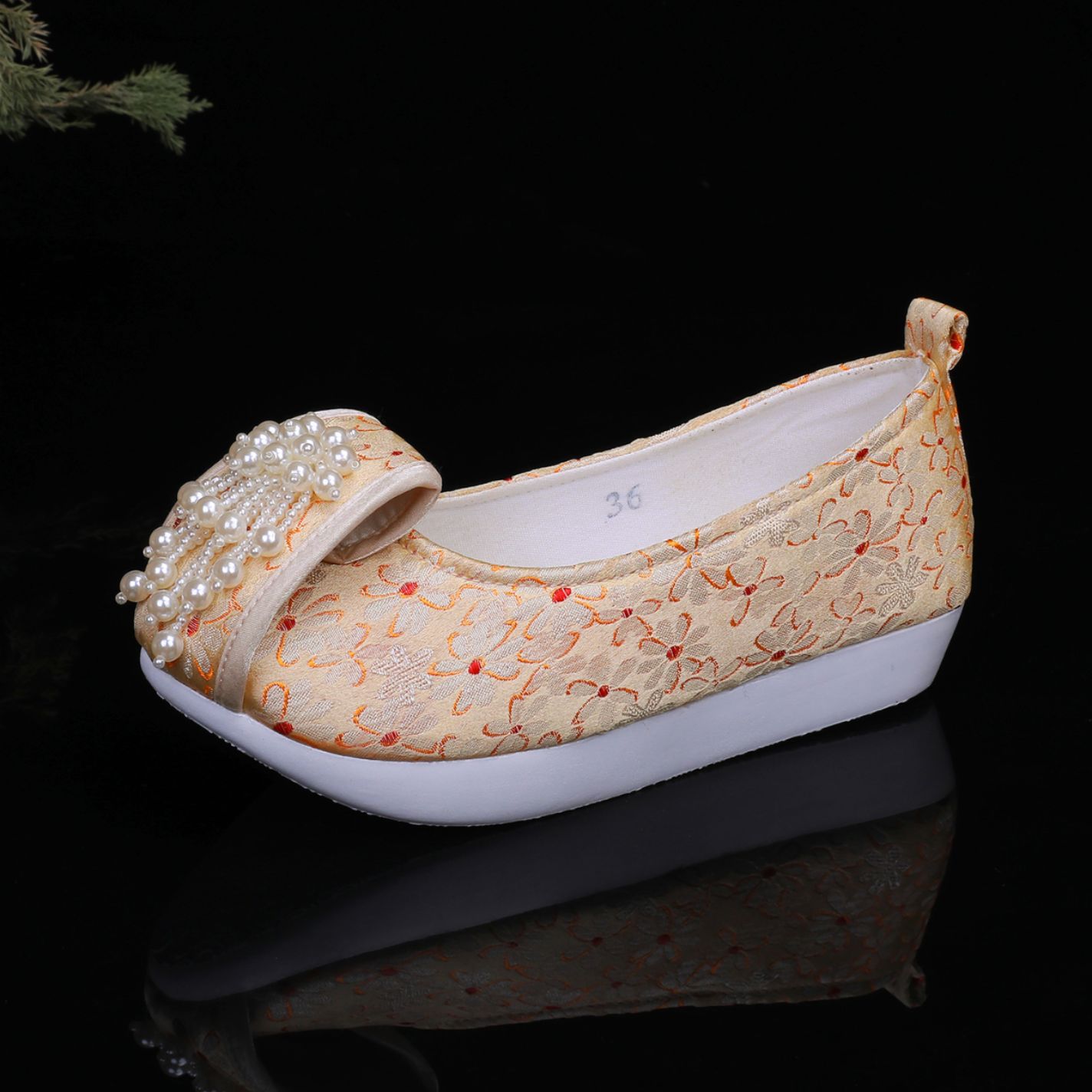 汉服鞋子女原创串珠古风内增高圆头软底鞋明制马面登云履古装布鞋