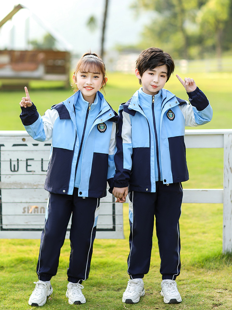 小学生校服春秋新款一二年级冲锋衣三件套幼儿园园服加厚保暖套装