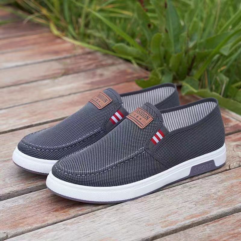 2023 New Fleece-lined Old Beijing Cloth Shoes Men's Board Shoes Lightweight Breathable Canvas Shoes Comfortable Slip-on Work Shoes