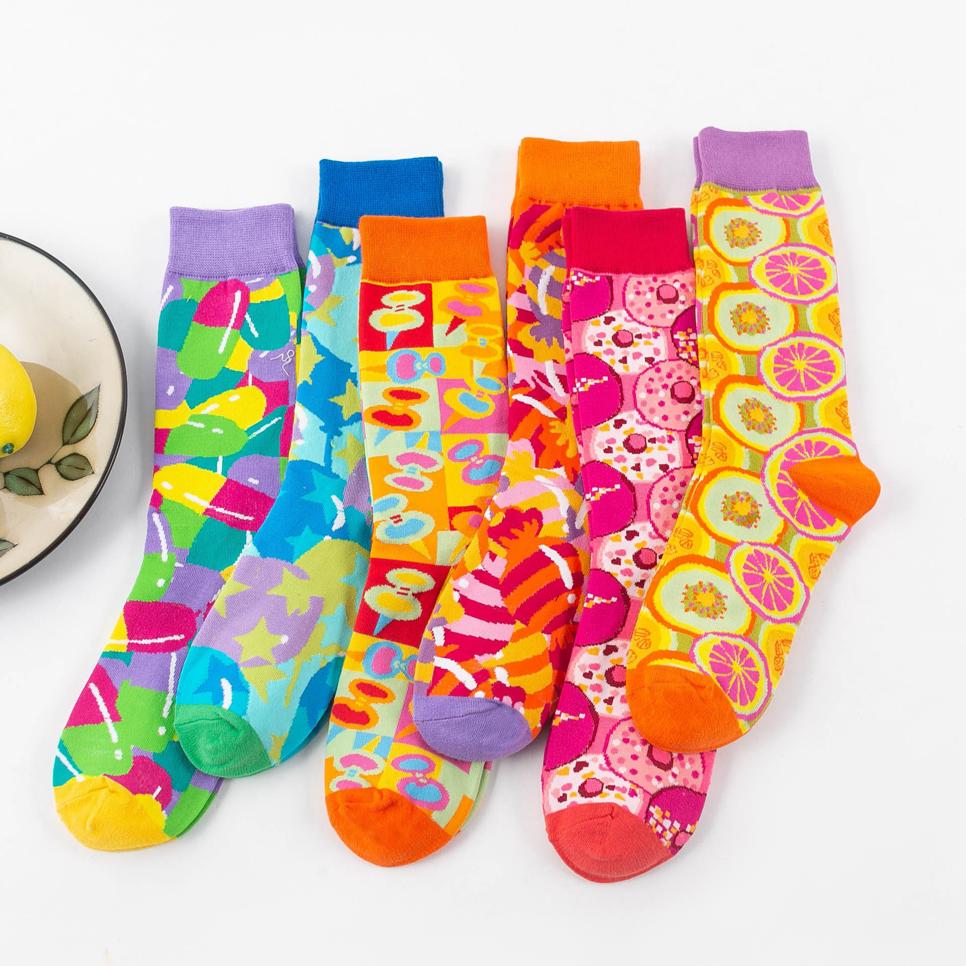 秋冬新款彩色花纹袜子英伦风街头袜子个性潮情侣袜男士棉长筒袜女