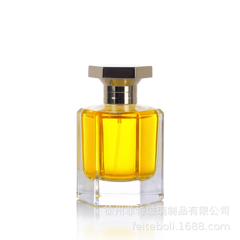 现货细喷雾透明玻璃香水瓶六棱化妆品按压喷雾化妆瓶50ml锌合金盖