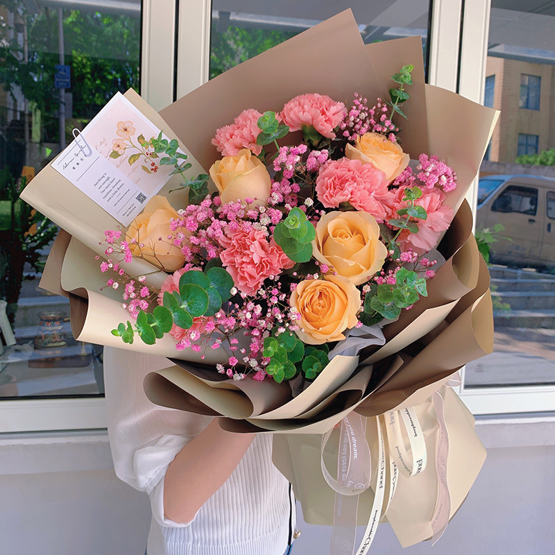 哈尔滨康乃馨百合花束速递同城配送妈妈生日北京上海广州深圳